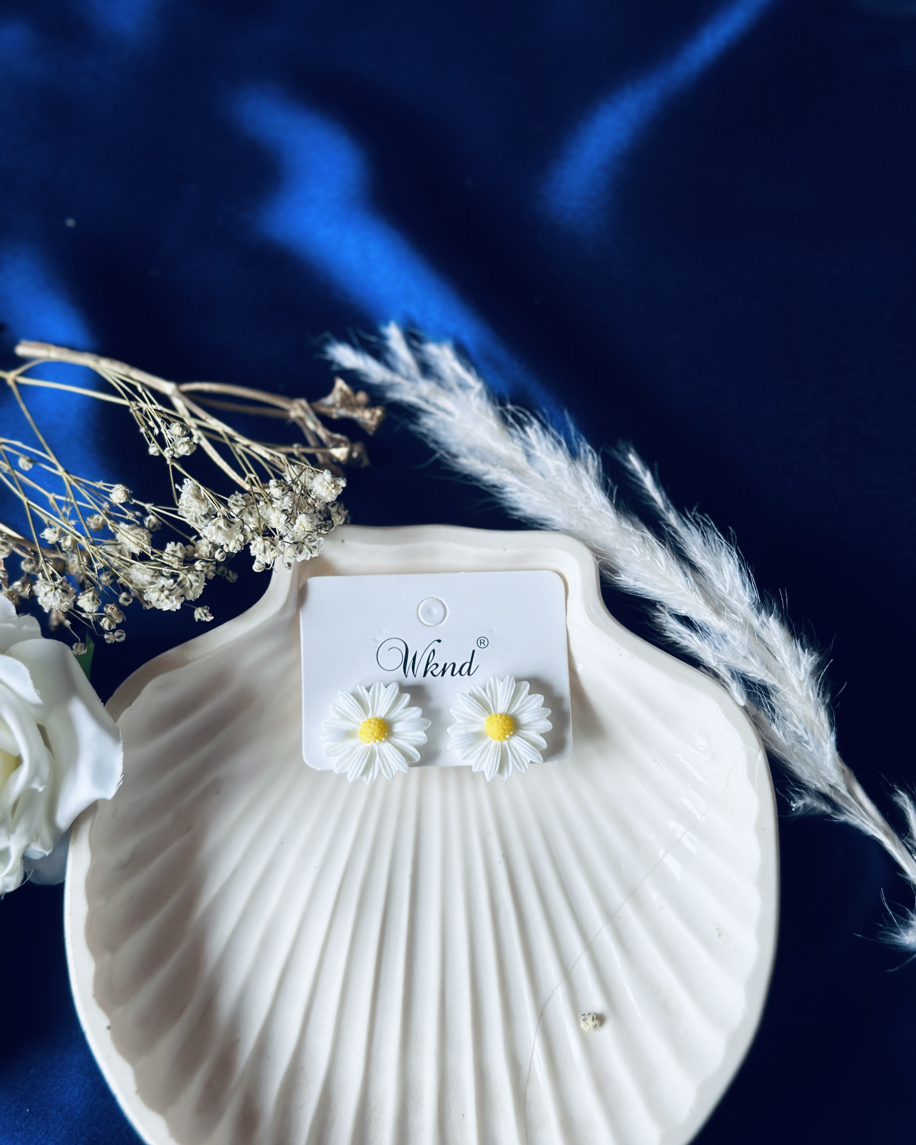 The Daisy Daydream Studs Earrings ✨